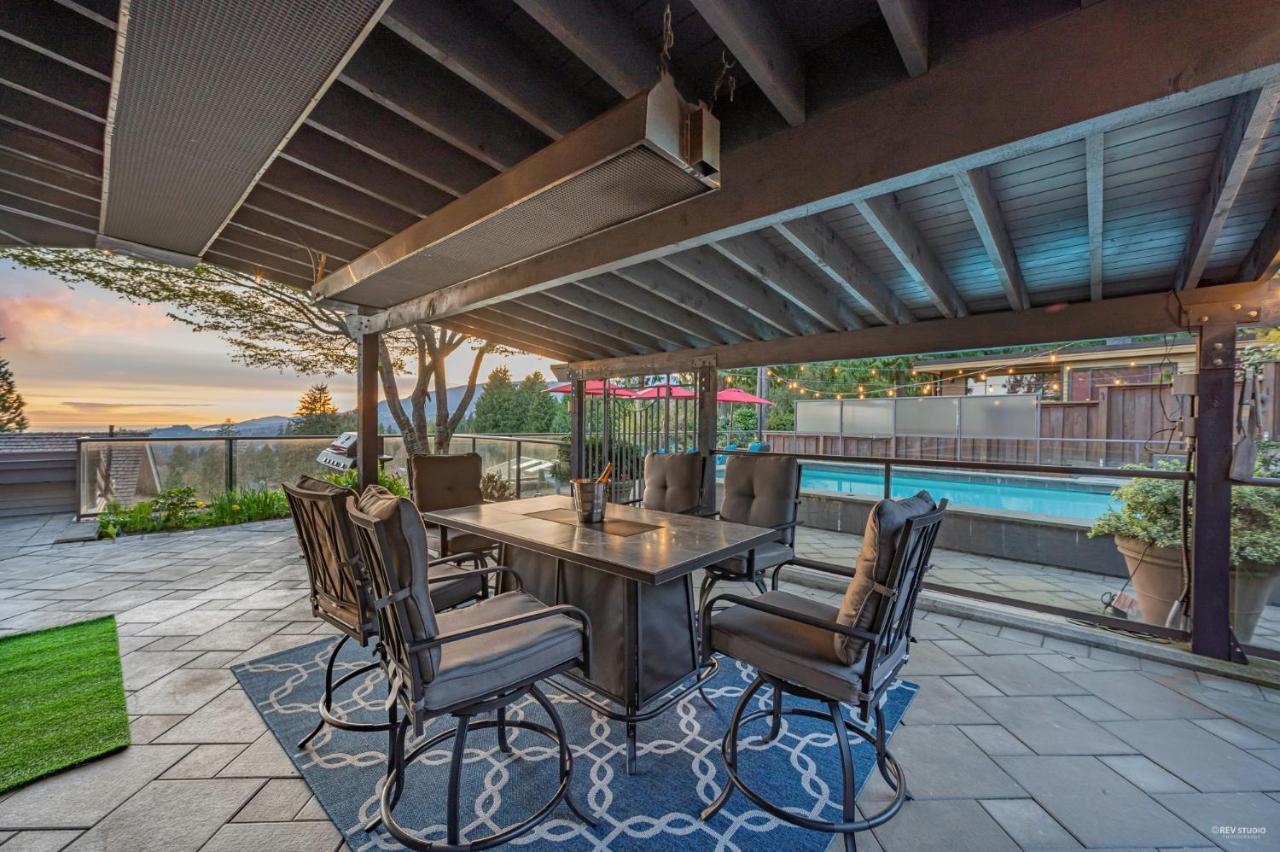 Grouse Cheerful Large Private Bedroom, Bath, Shared Deck, Pool, Hot Tub Северный Ванкувер Экстерьер фото